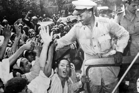  La Revolución de 1952 en Egipto: Un Golpe Militar que Trasformó el Panorama Político y Social del Mundo Árabe